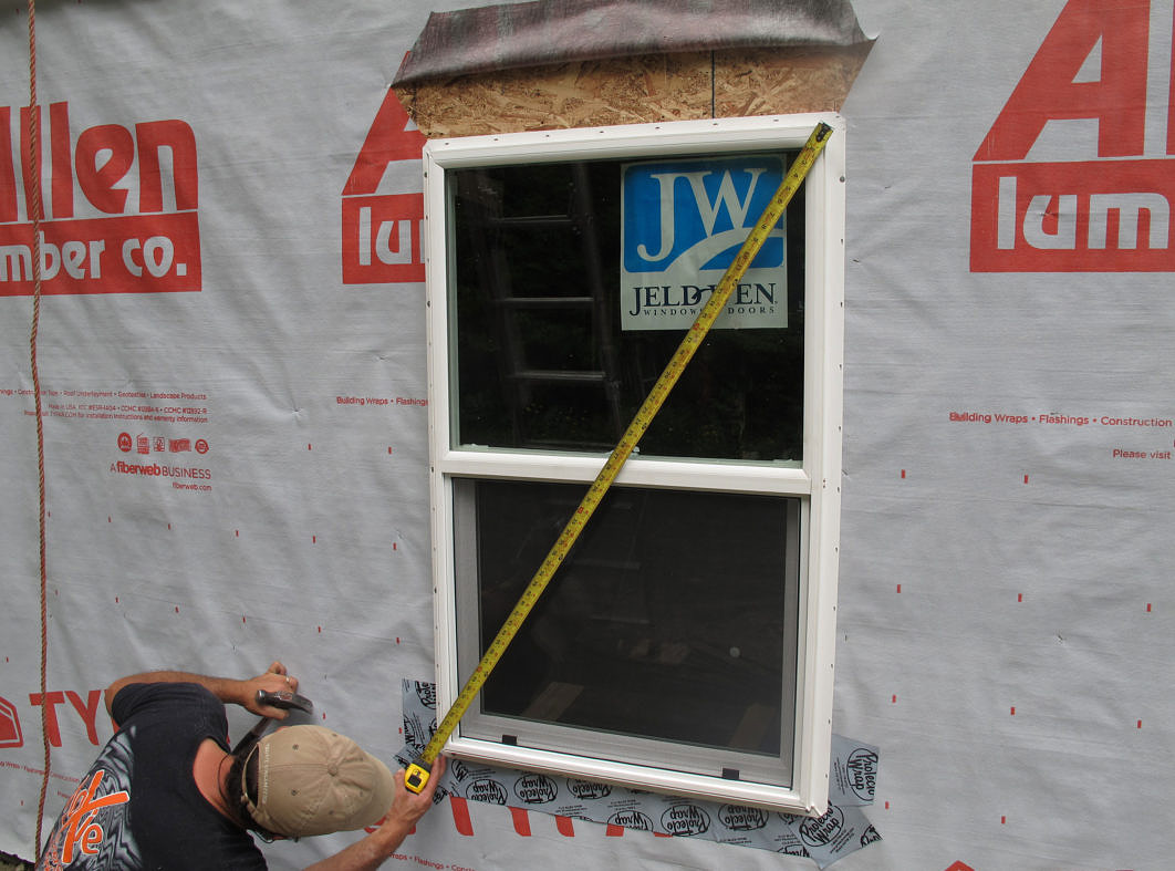 Window install square labrador builders