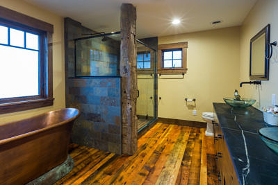 Custom bath in western style lodge home in Waterbury, Vermont
